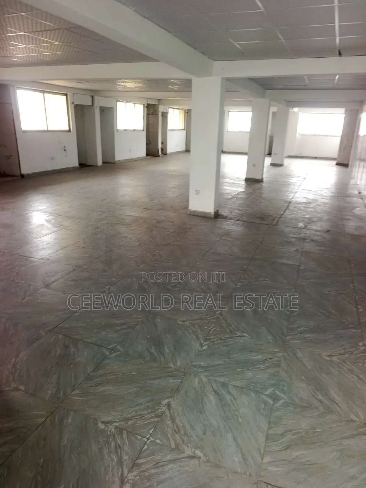 225sqm/ 450 SQM/ Open Plan Office Space