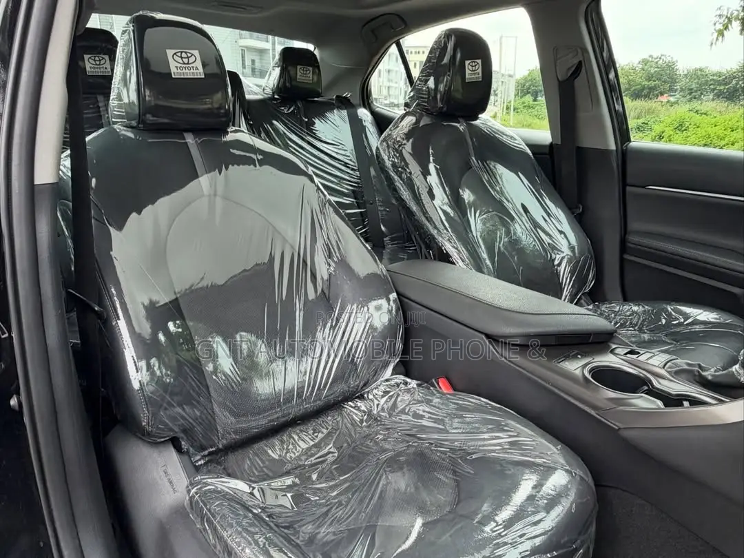 Toyota Camry 2022 Black