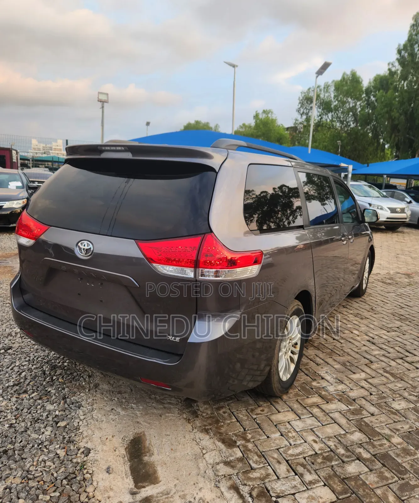 Toyota Sienna 2015 Brown
