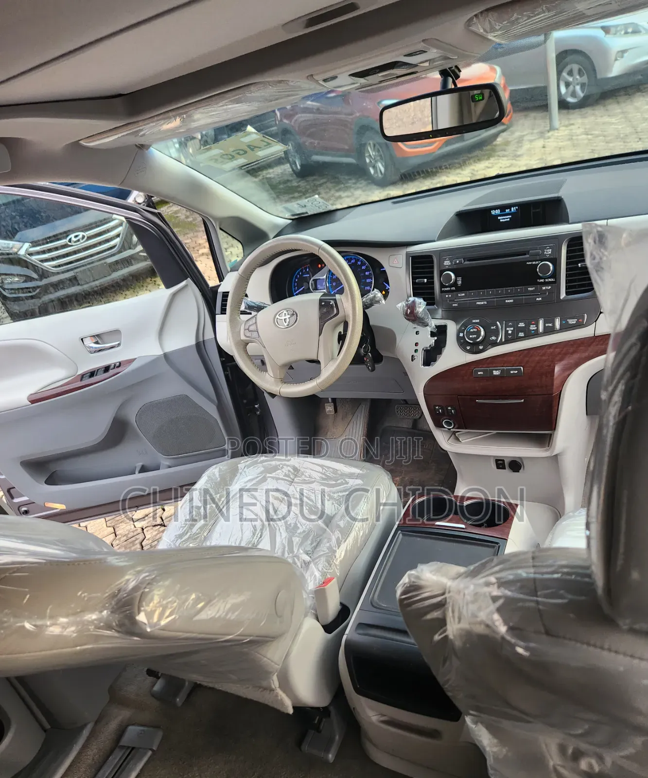 Toyota Sienna 2015 Brown