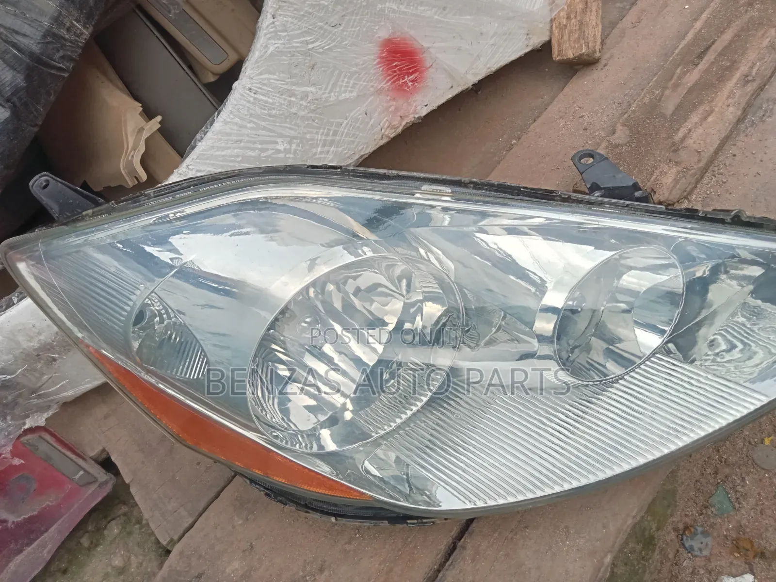 Toyota Sienna Headlight Replacement