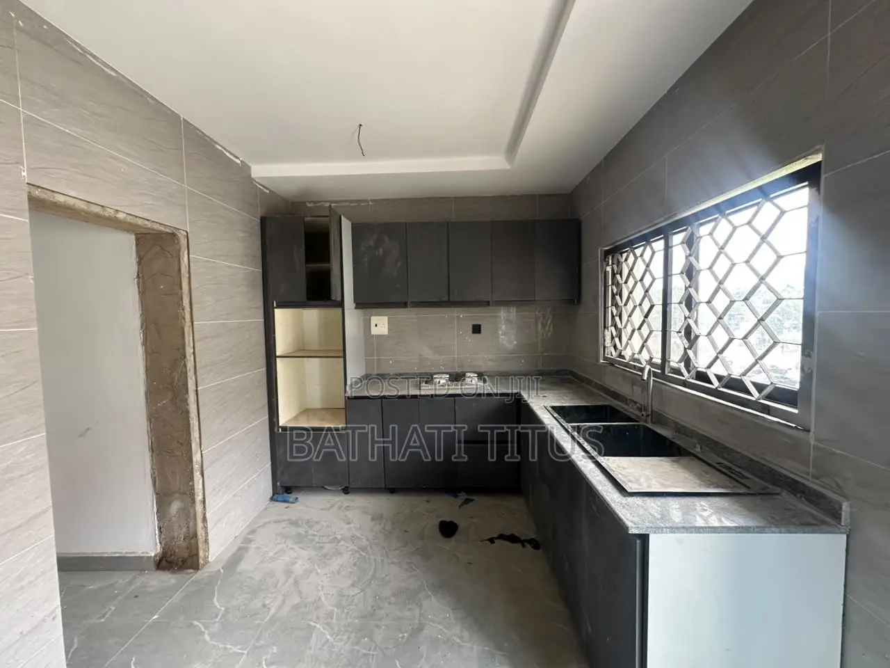 3bdrm Block of Flats in Wuse 2 for rent