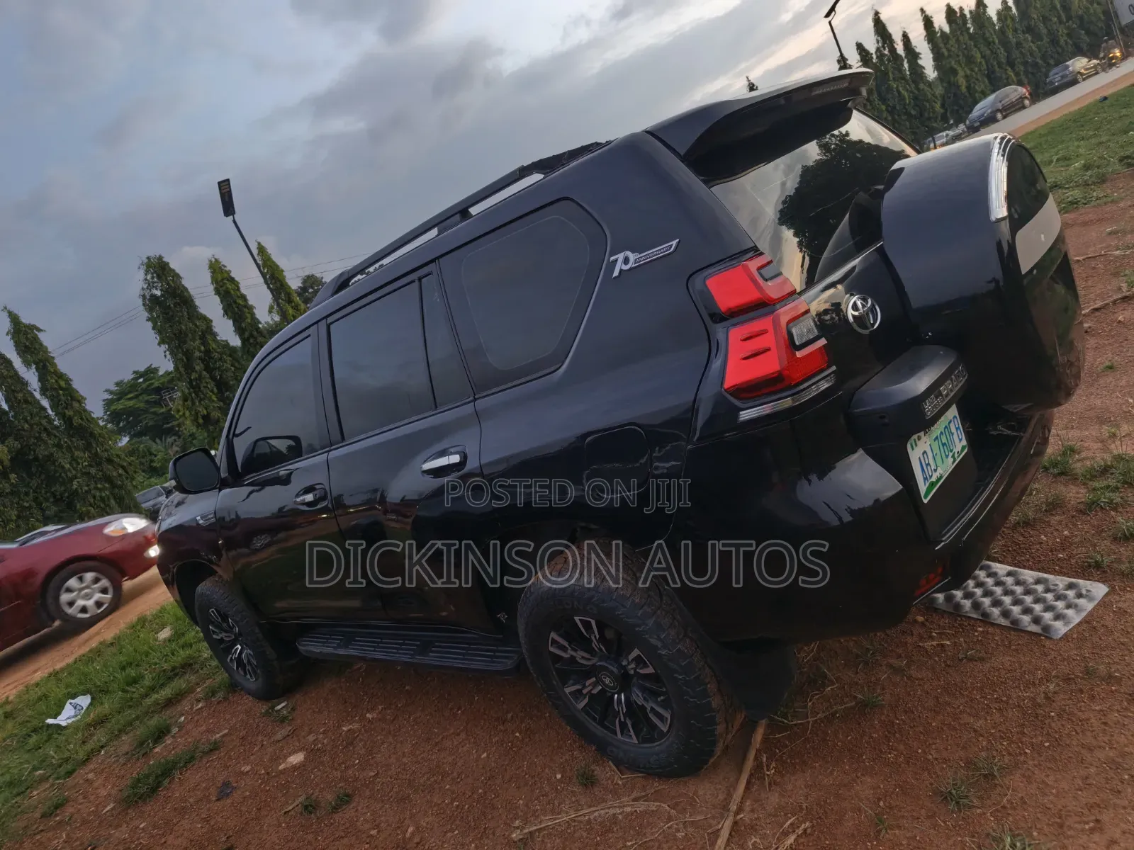 Toyota Land Cruiser Prado 2017 Black
