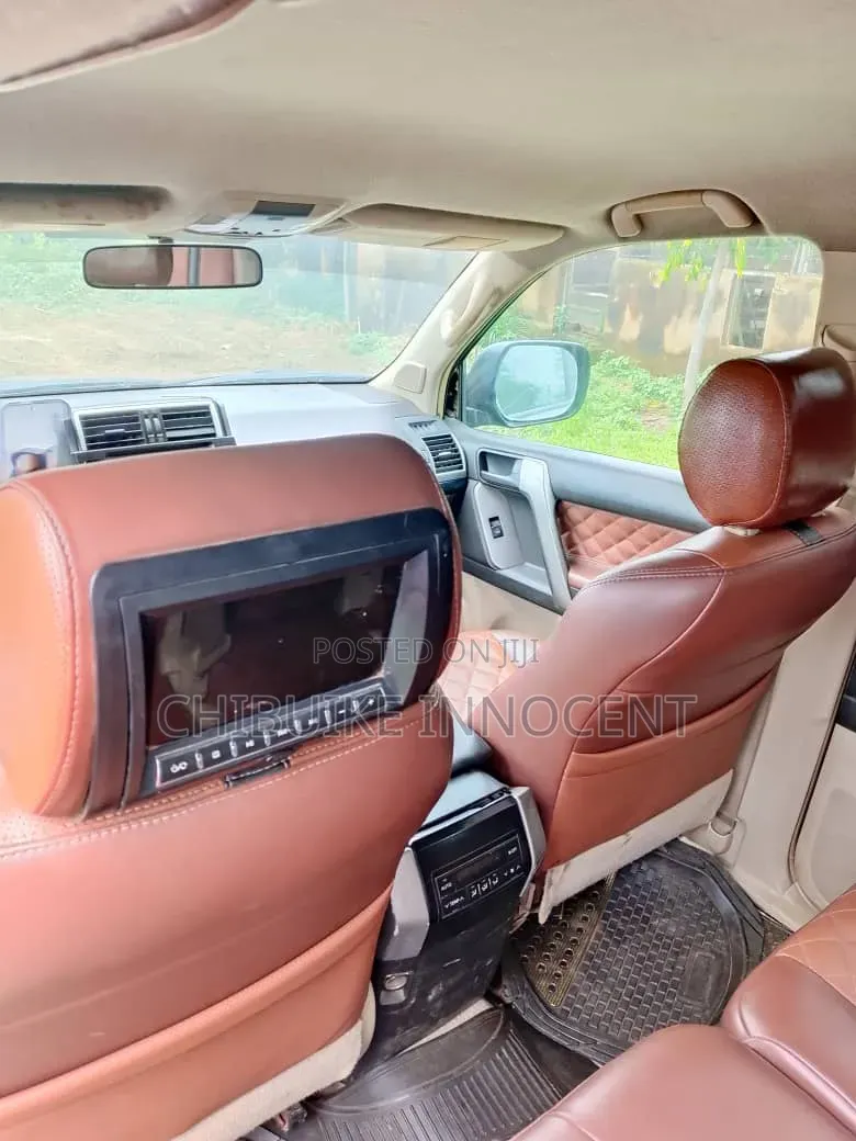Toyota Land Cruiser 2015