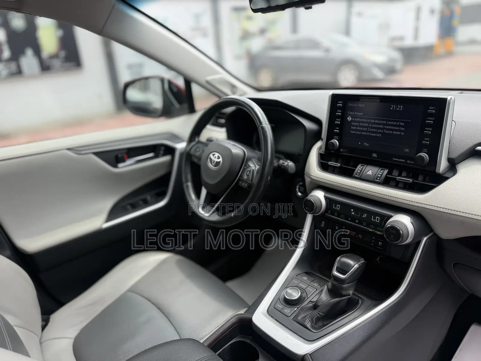Toyota RAV4 Limited AWD 2019 Red