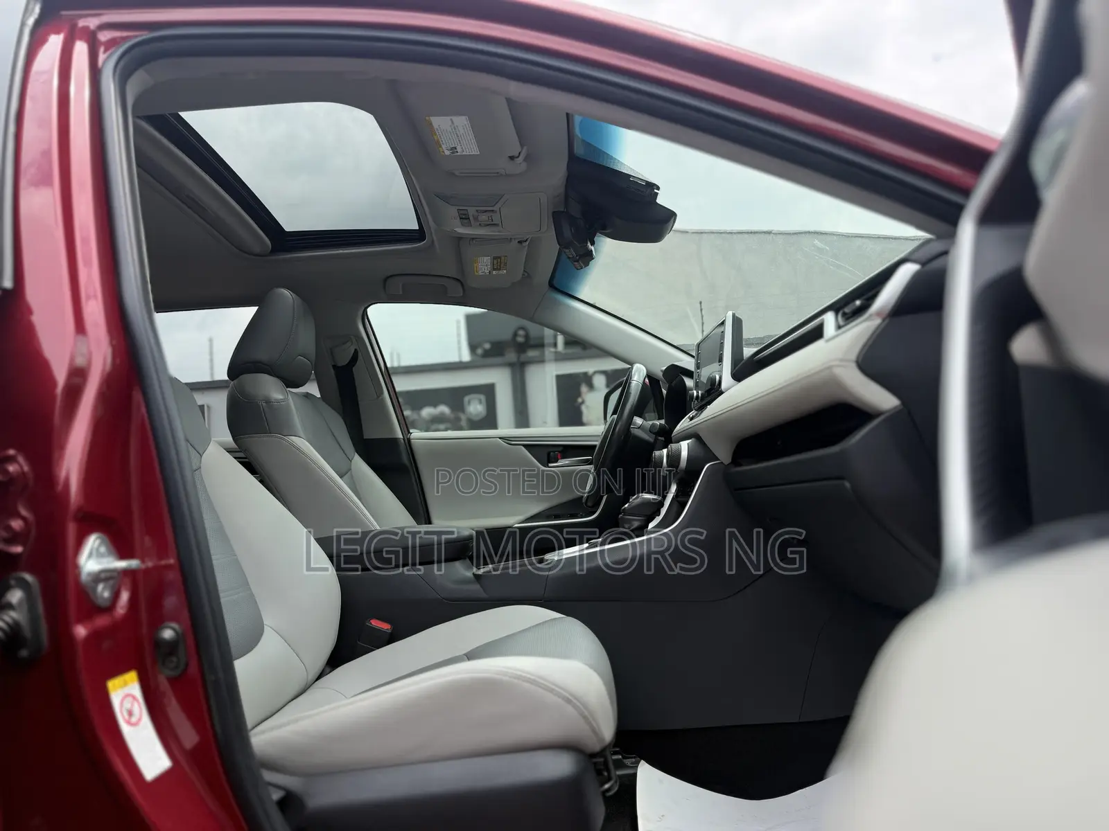 Toyota RAV4 Limited AWD 2019 Red