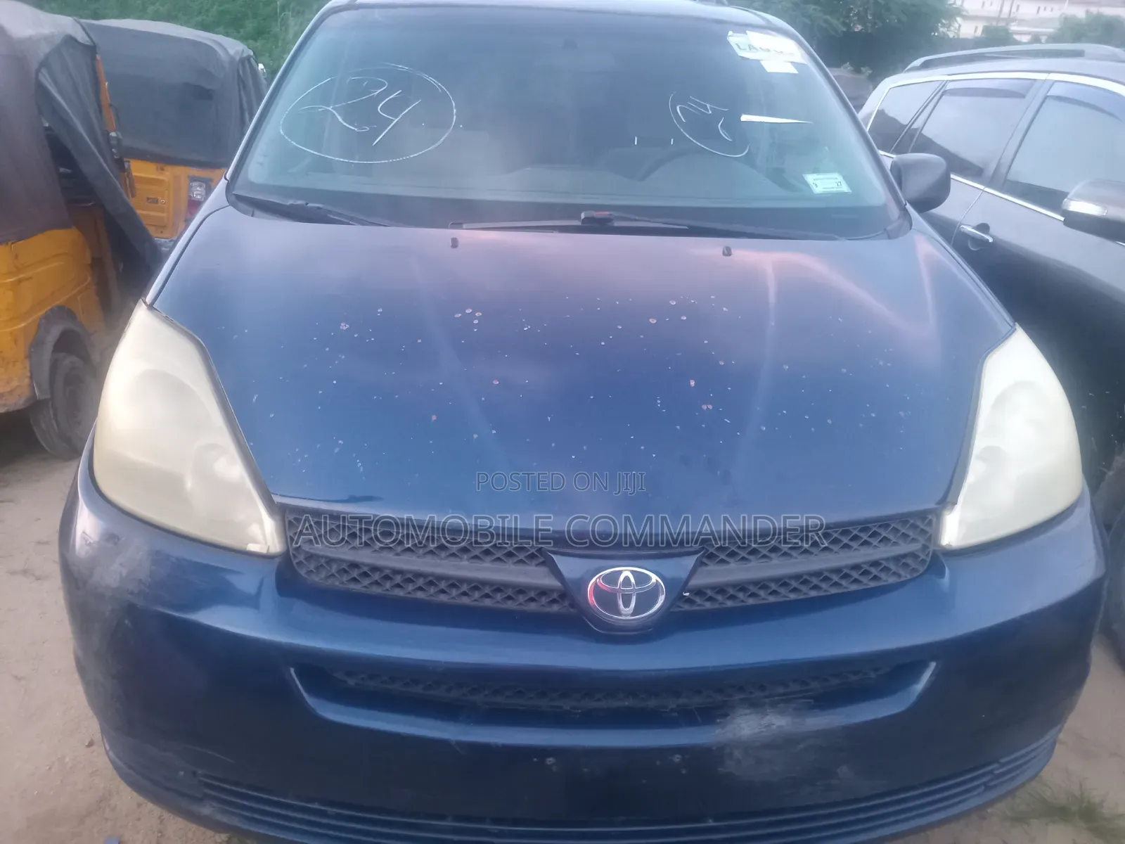 Toyota Sienna 2004 Blue
