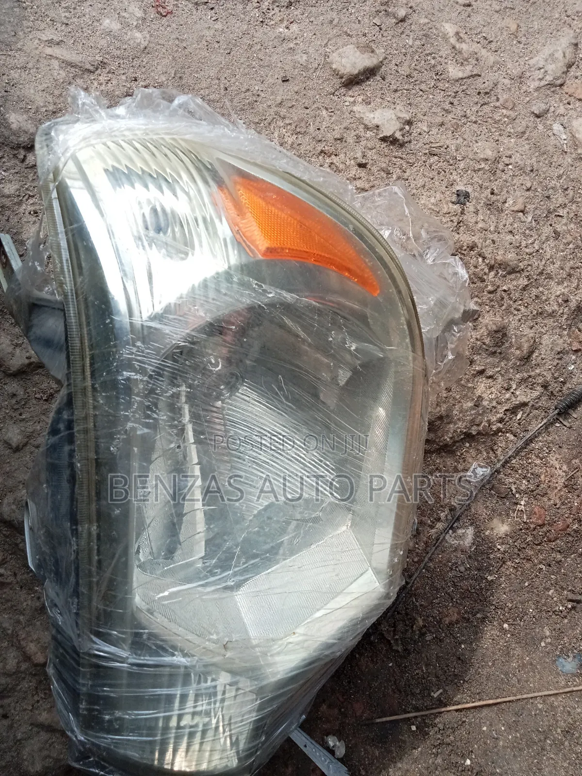 Toyota Tacoma 2013 Headlight Replacement
