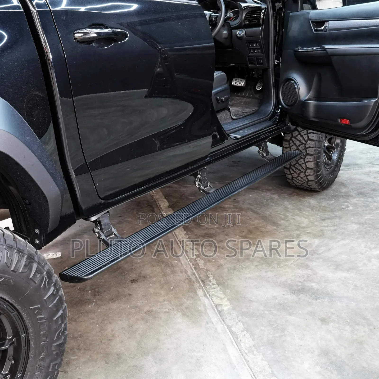 Automatic Foldable Side Step Hilux