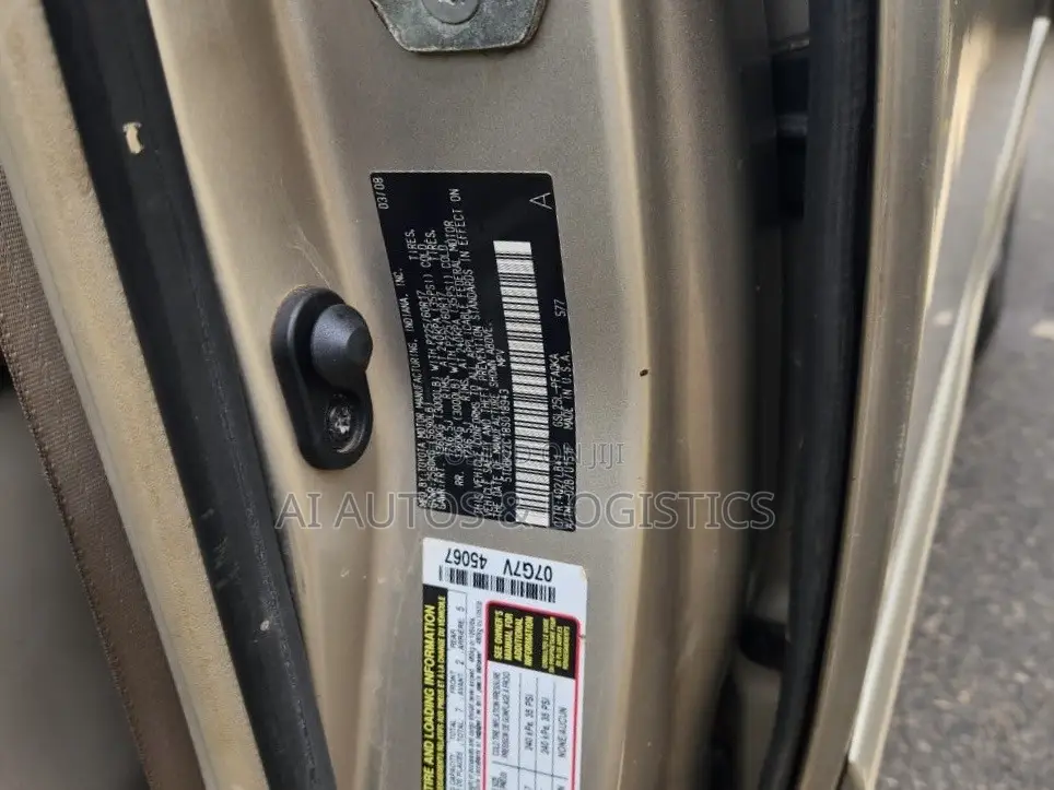 Toyota Sienna XLE 2008 Gold