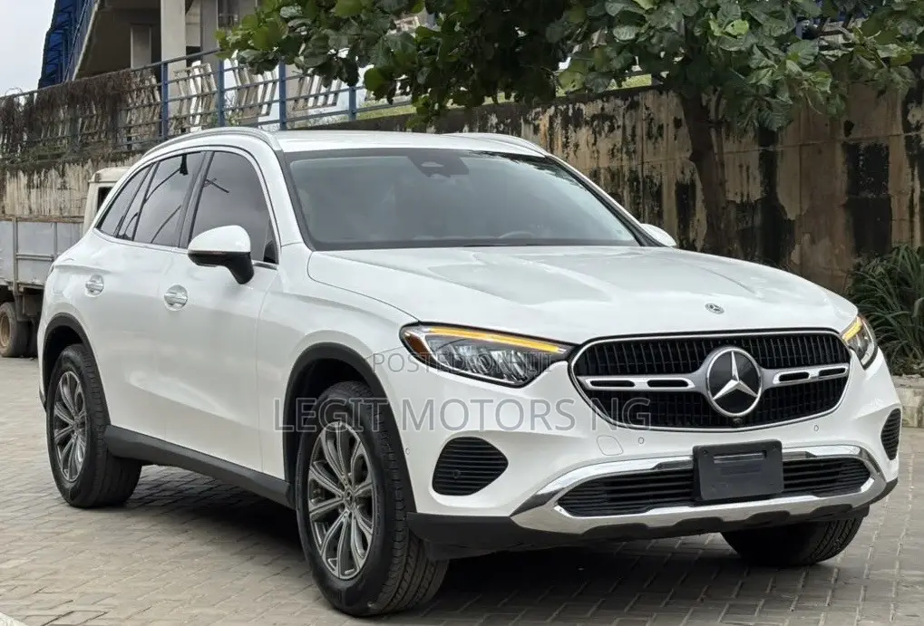 Mercedes-Benz GLC-Class GLC 300 2024 White