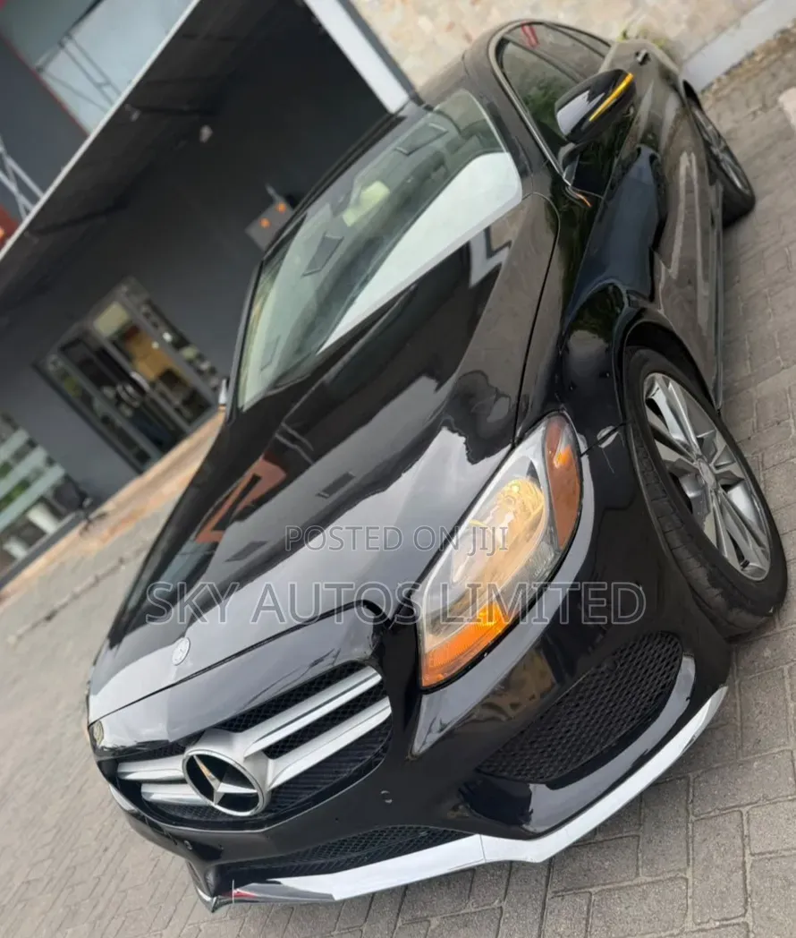 Mercedes-Benz C300 Base 4Matic Sedan AWD (2.0L 4cyl 7A) 2017 Black