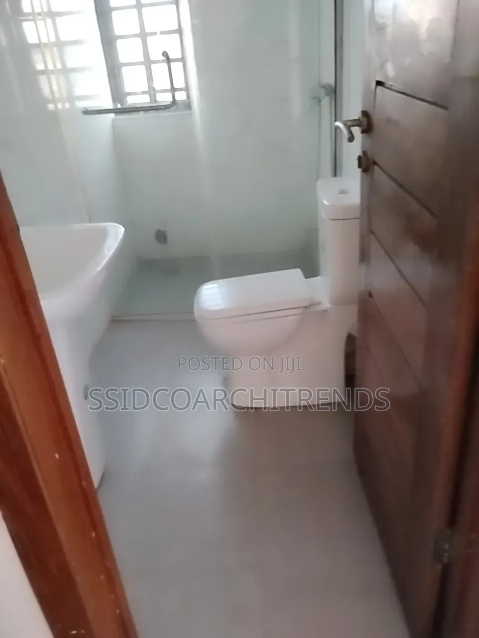 3bdrm Apartment in Call To Access, Ologolo for rent