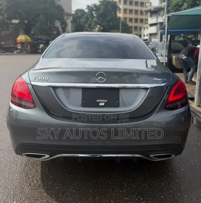 Mercedes-Benz C300 2021 Gray