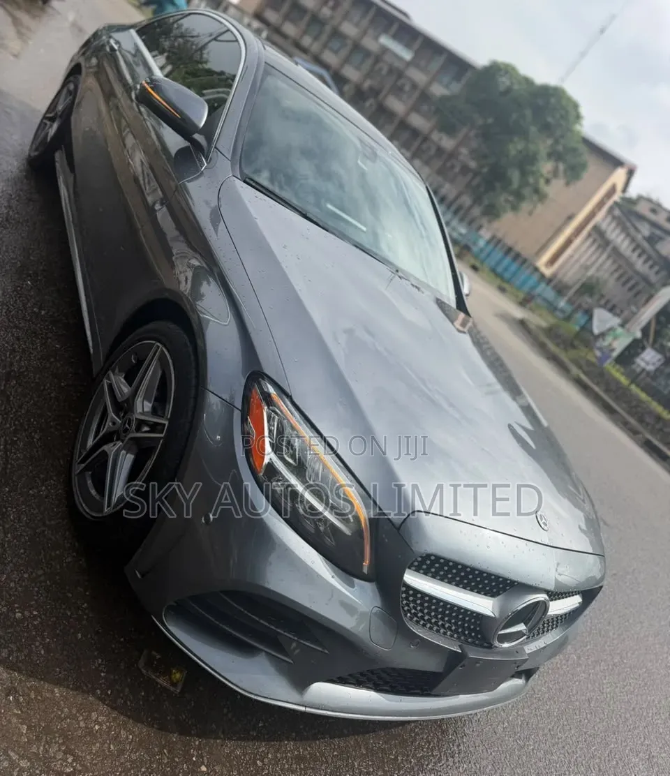 Mercedes-Benz C300 2021 Gray