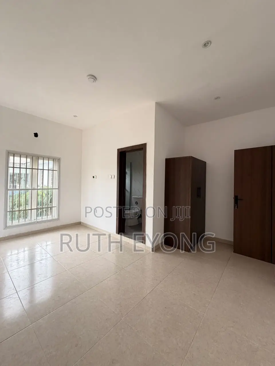 1bdrm Apartment in Lekki Phase 1 for rent