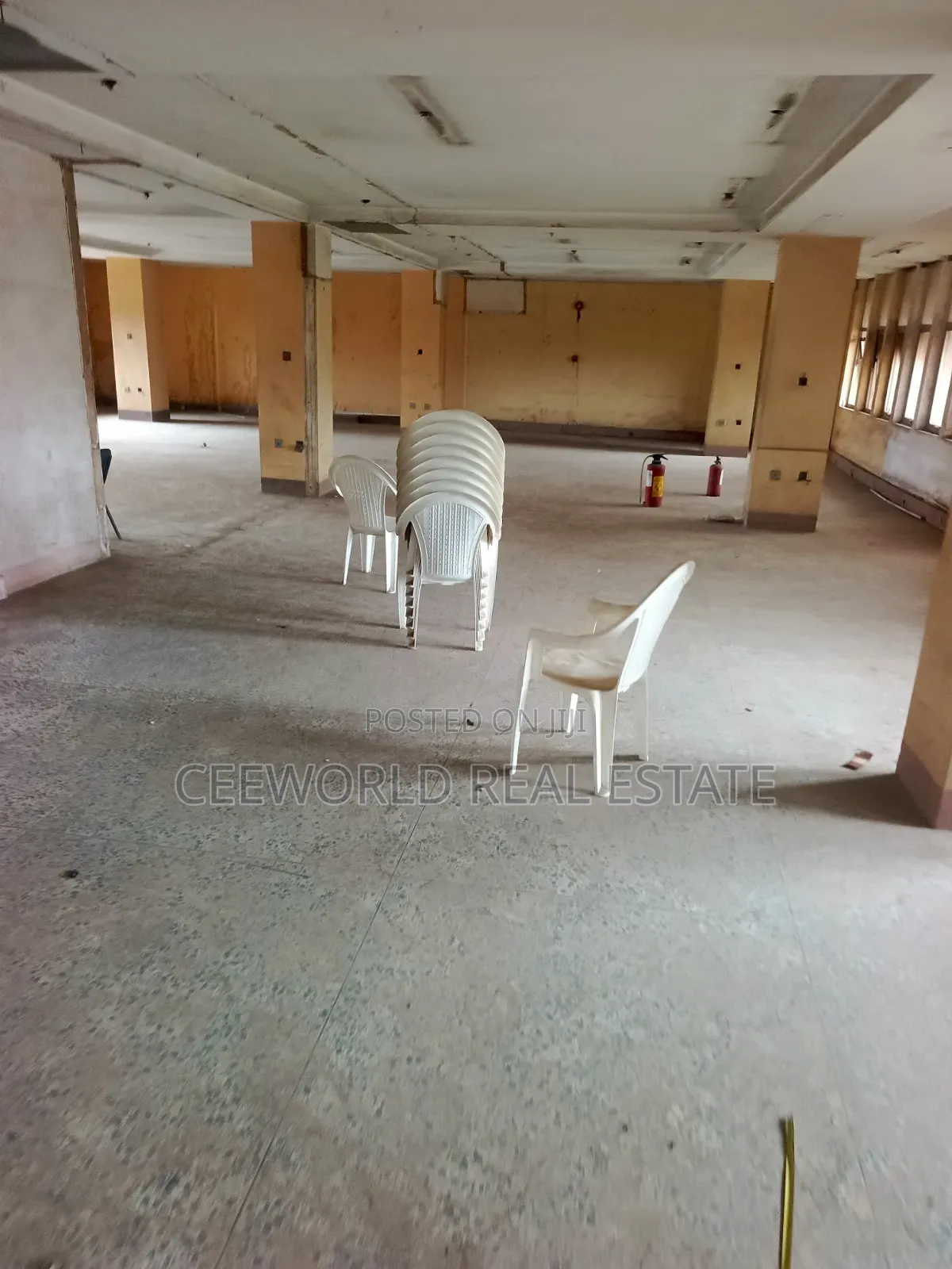 Open Plan Office Space 225sqm at Oke Bola, Oke Ado Ibadan
