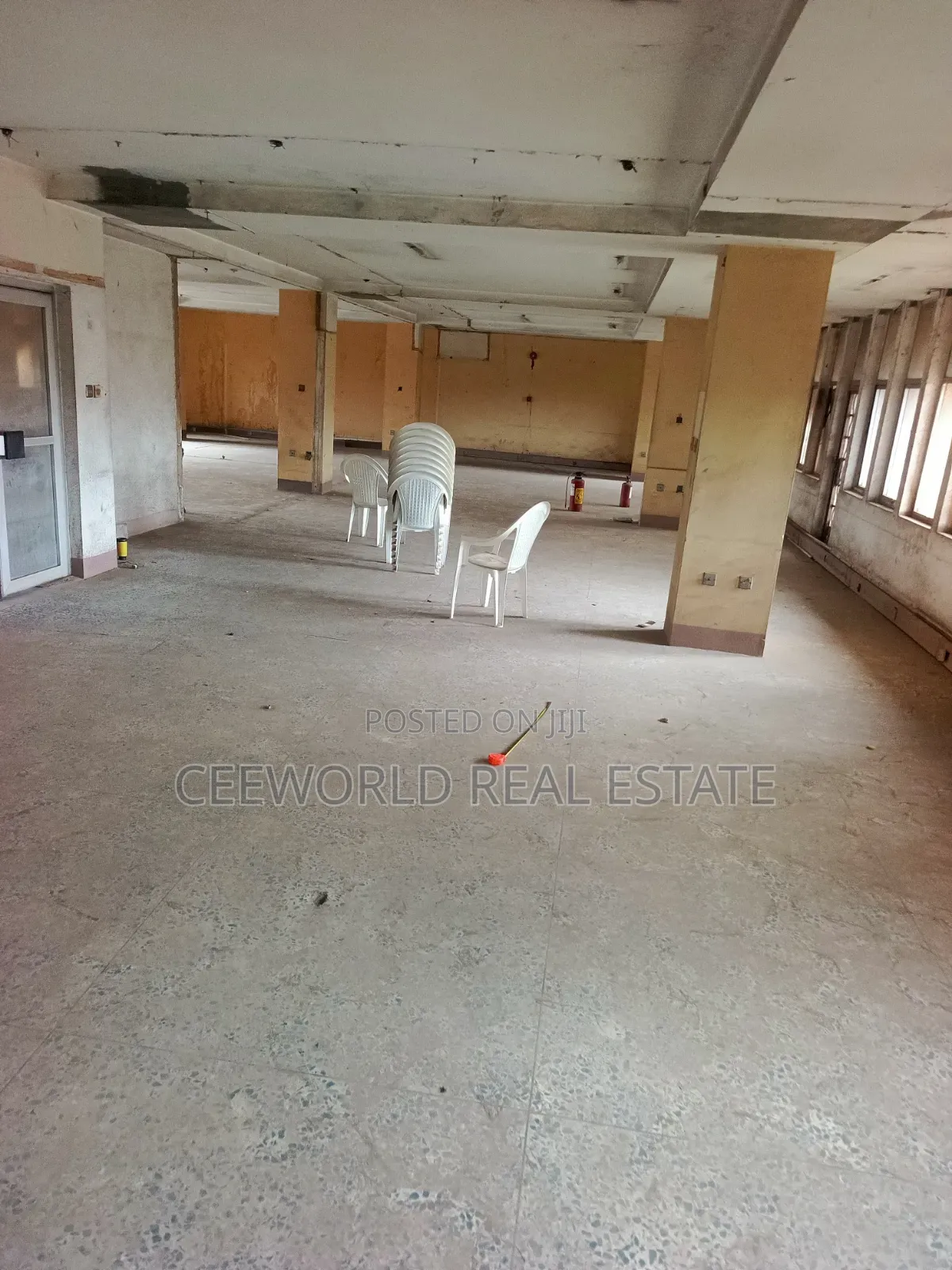 Open Plan Office Space 225sqm at Oke Bola, Oke Ado Ibadan