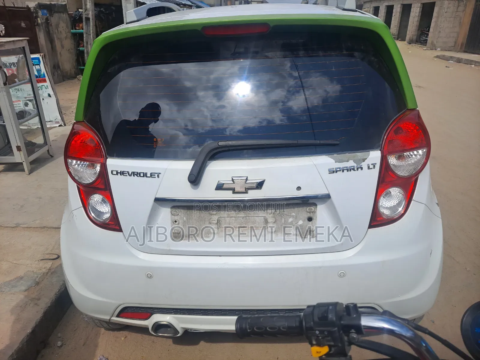 Chevrolet Spark 1LT 4dr Hatchback (1.2L 4cyl CVT) 2014 White