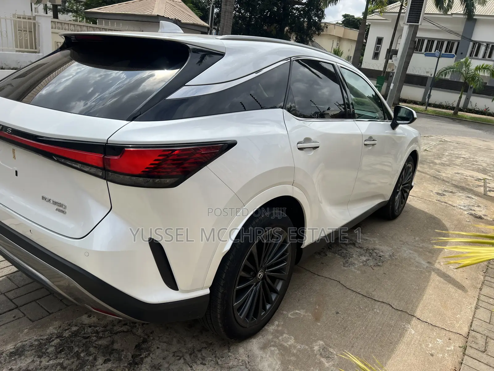 Lexus RX 350 Luxury AWD 2025 White