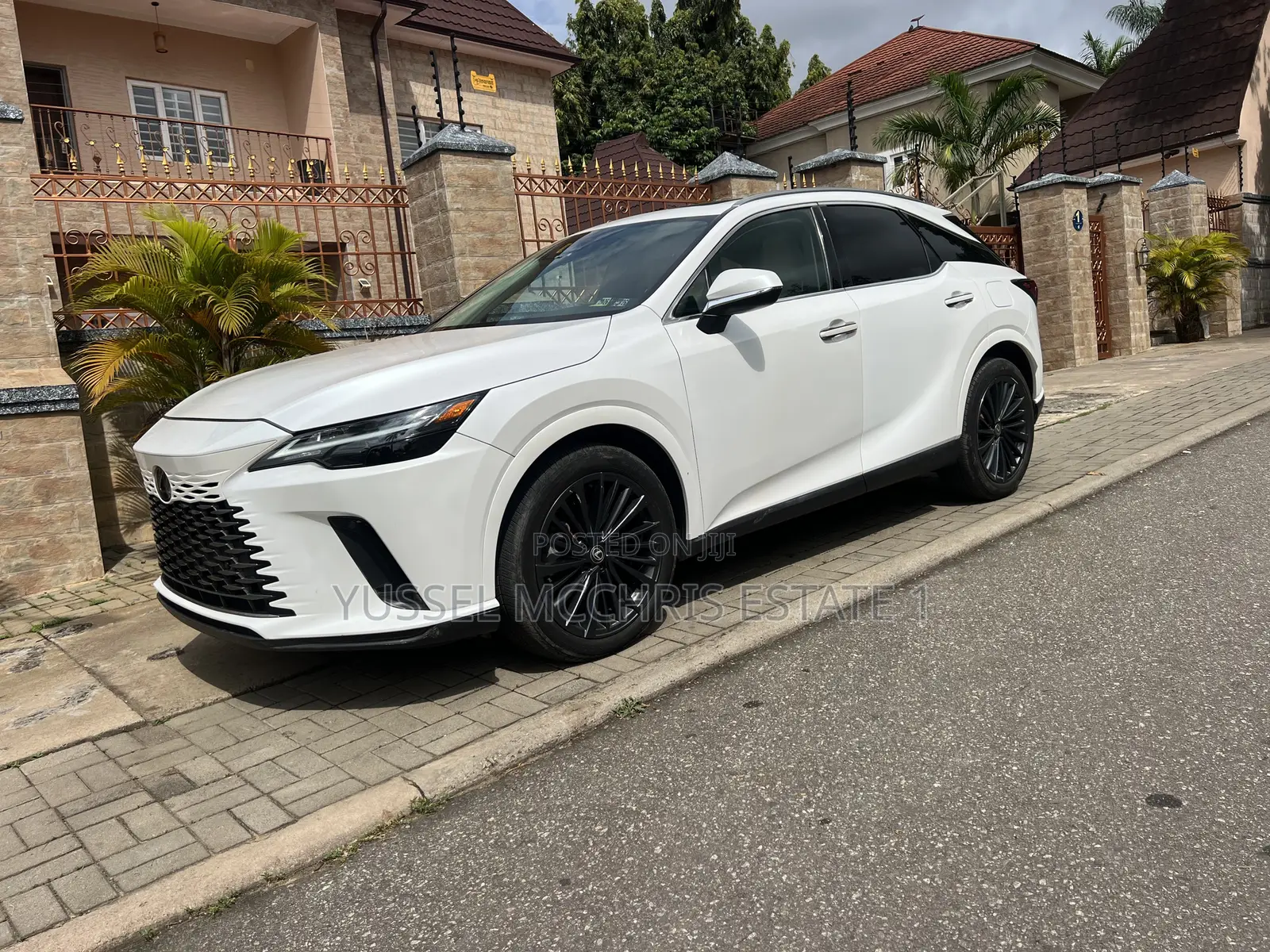 Lexus RX 350 Luxury AWD 2025 White