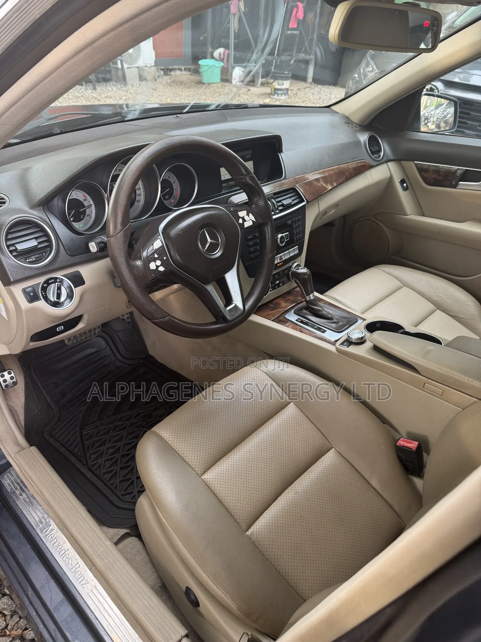 Mercedes-Benz C300 Sport 4Matic Sedan AWD (3.5L 6cyl 7A) 2014 Gray