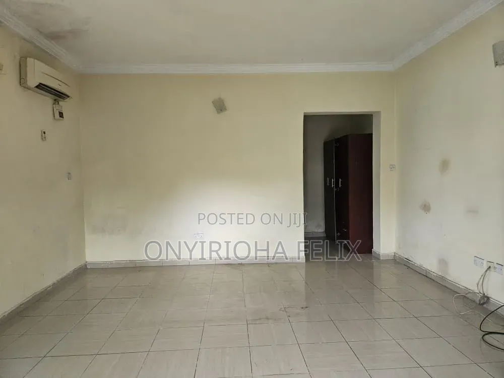 6bdrm Duplex in Wuse2 for rent