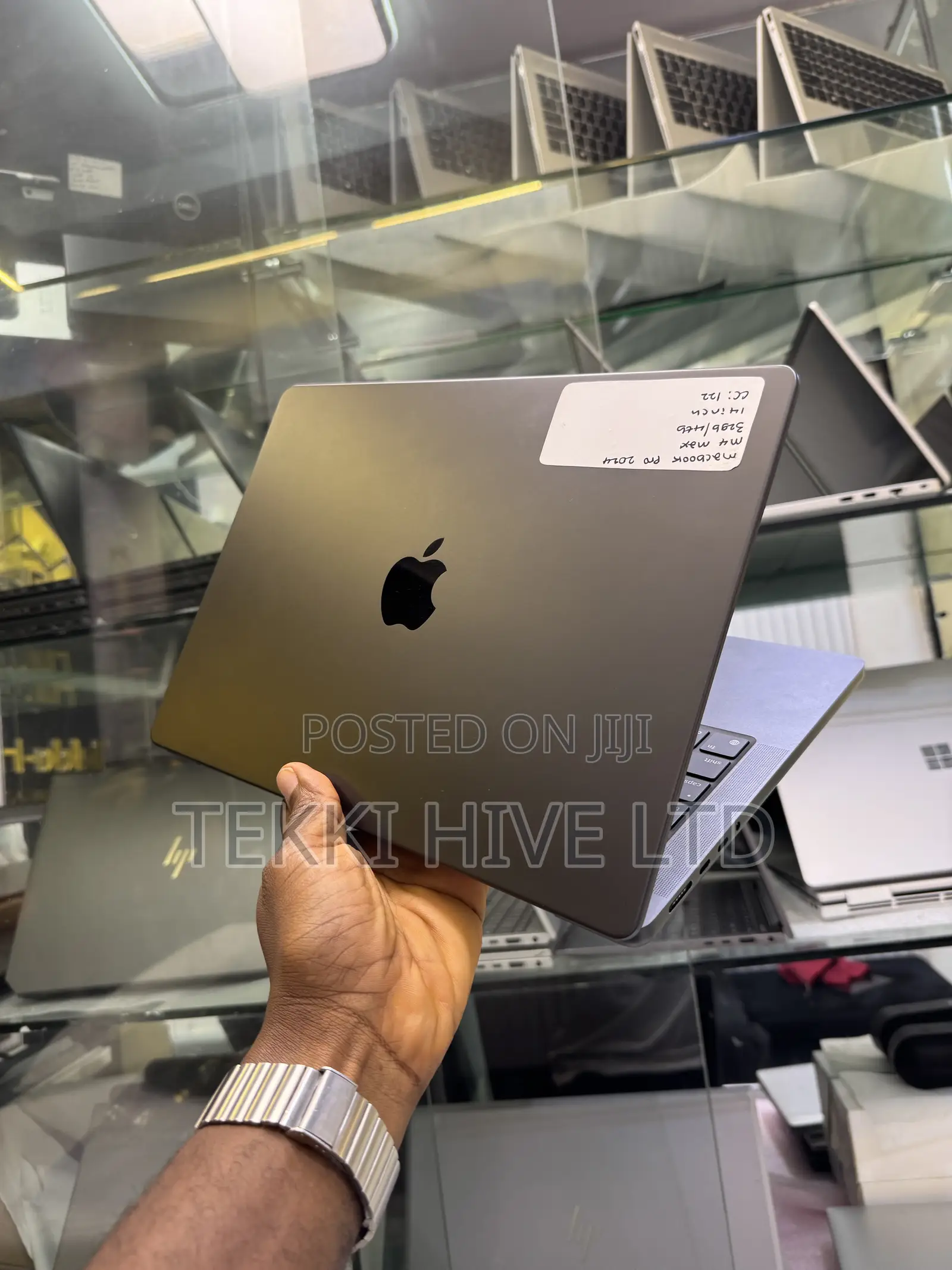 Laptop Apple MacBook Pro 2024 M4 Max 32GB Apple M4 Max SSD 4T