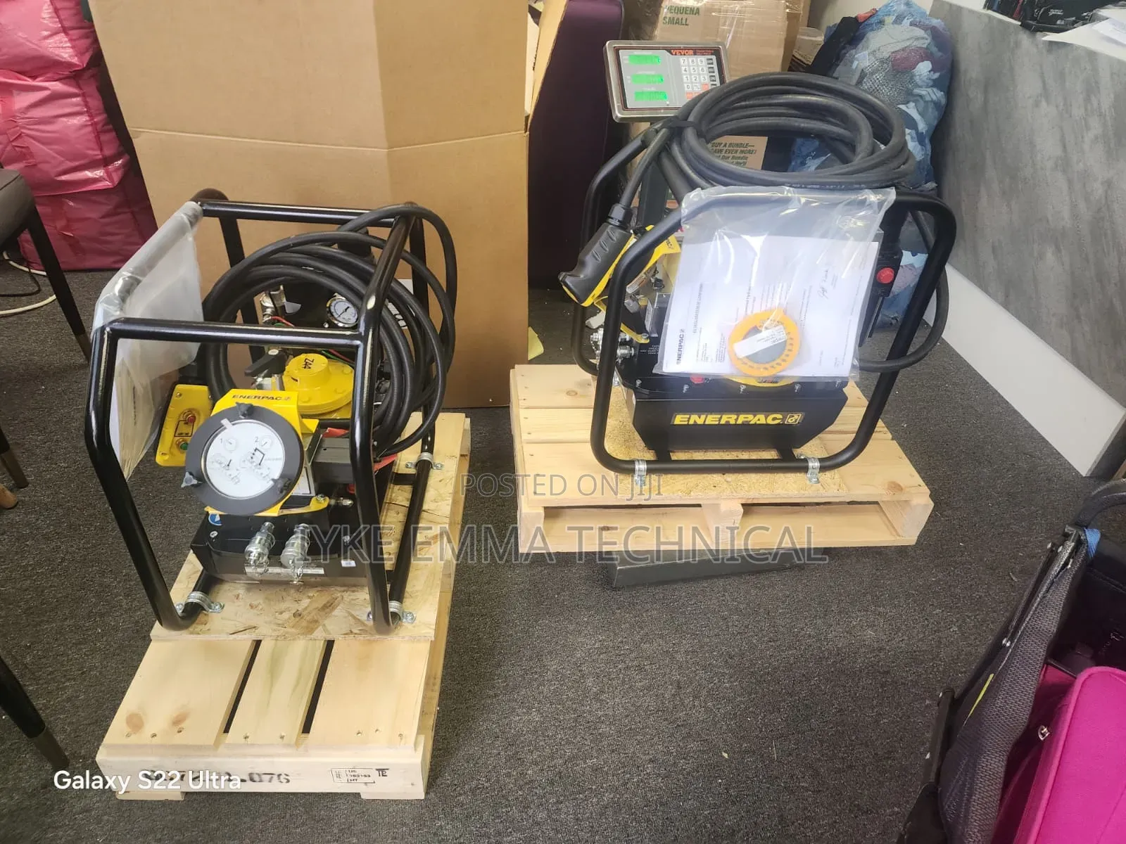 ENERPAC ZA4208TX-QR, TWo Speed, Air Hydraulic Torque Wrench Pump