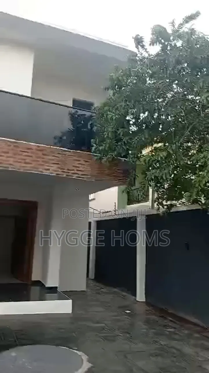 5bdrm Duplex in Maplewood Estate, Oko-Oba for sale