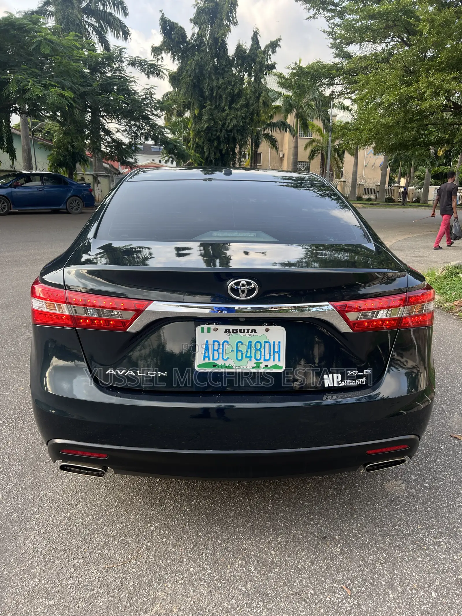 Toyota Avalon XLE Premium FWD Sedan (3.6L 6cyl 6A) 2016 Black