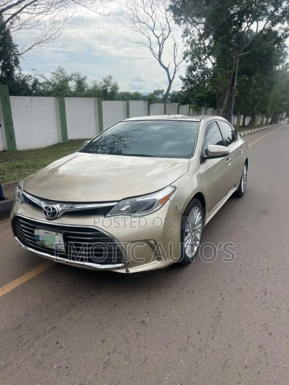 Toyota Avalon 2014 Gold