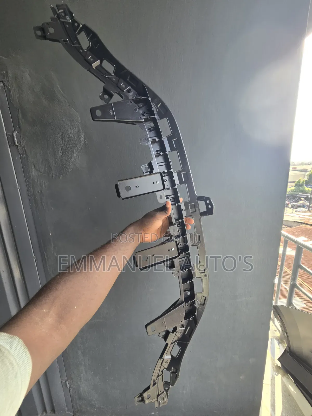 Inner Grille Support Nx200 2024