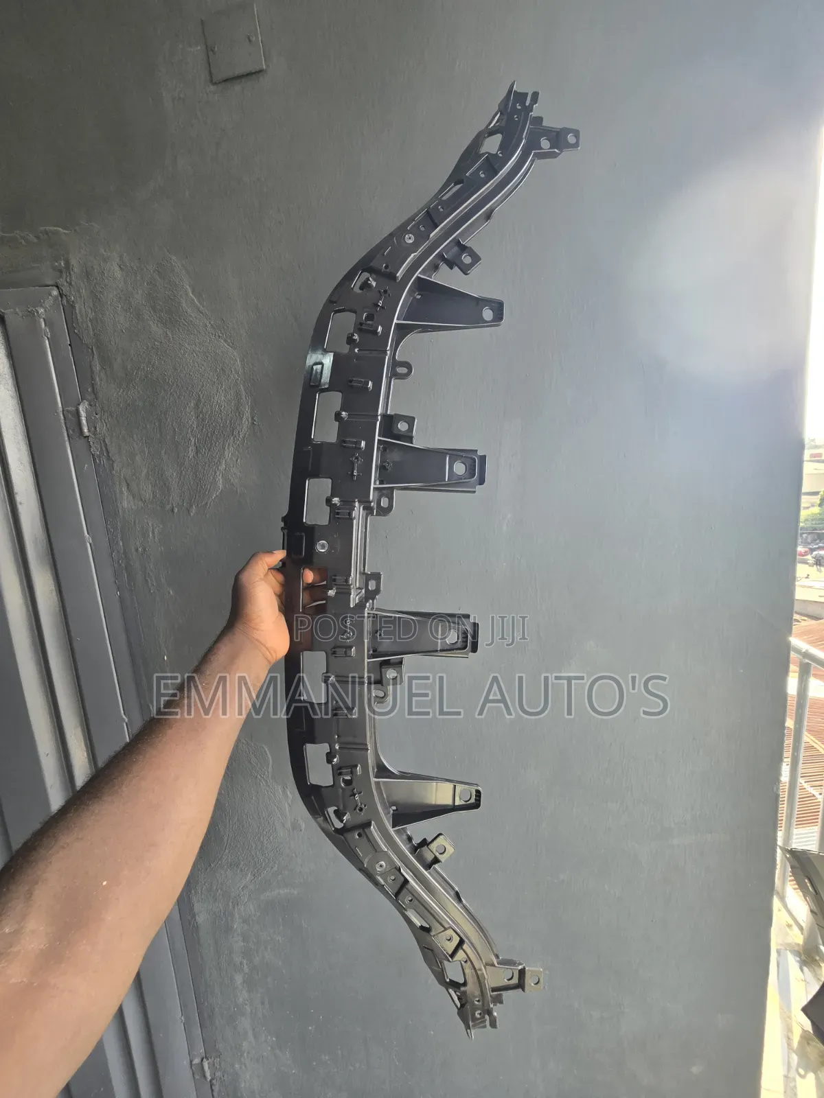 Inner Grille Support Nx200 2024