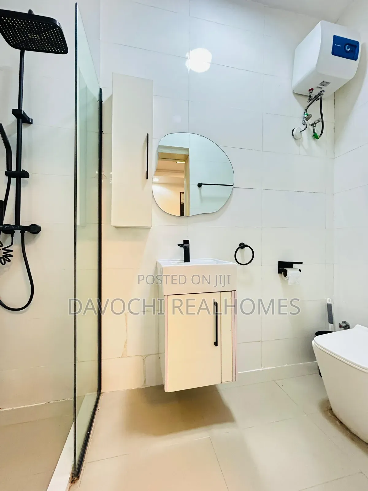 3bdrm Apartment in Adeola Odeku for rent