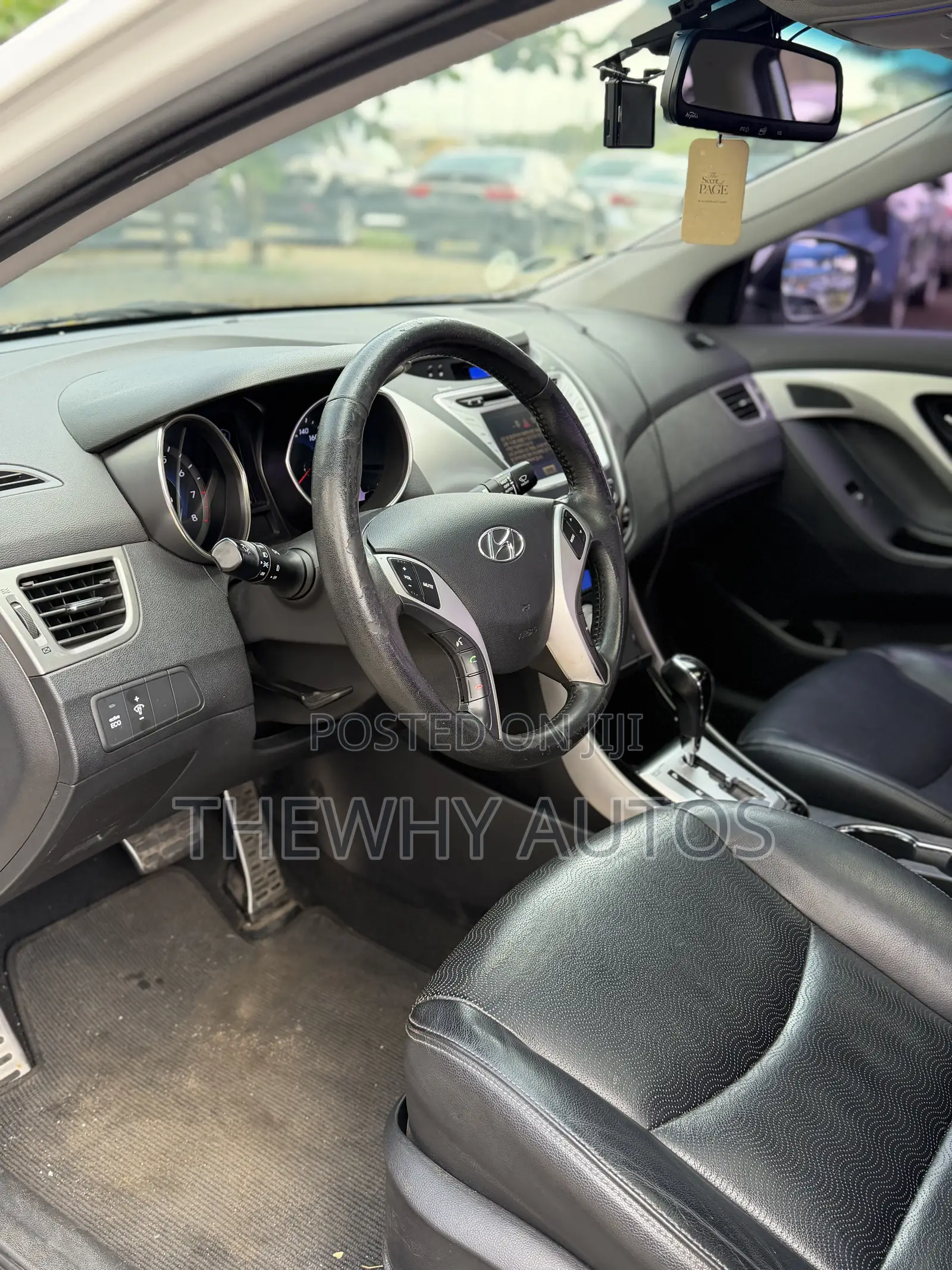 Hyundai Avante 2011 White