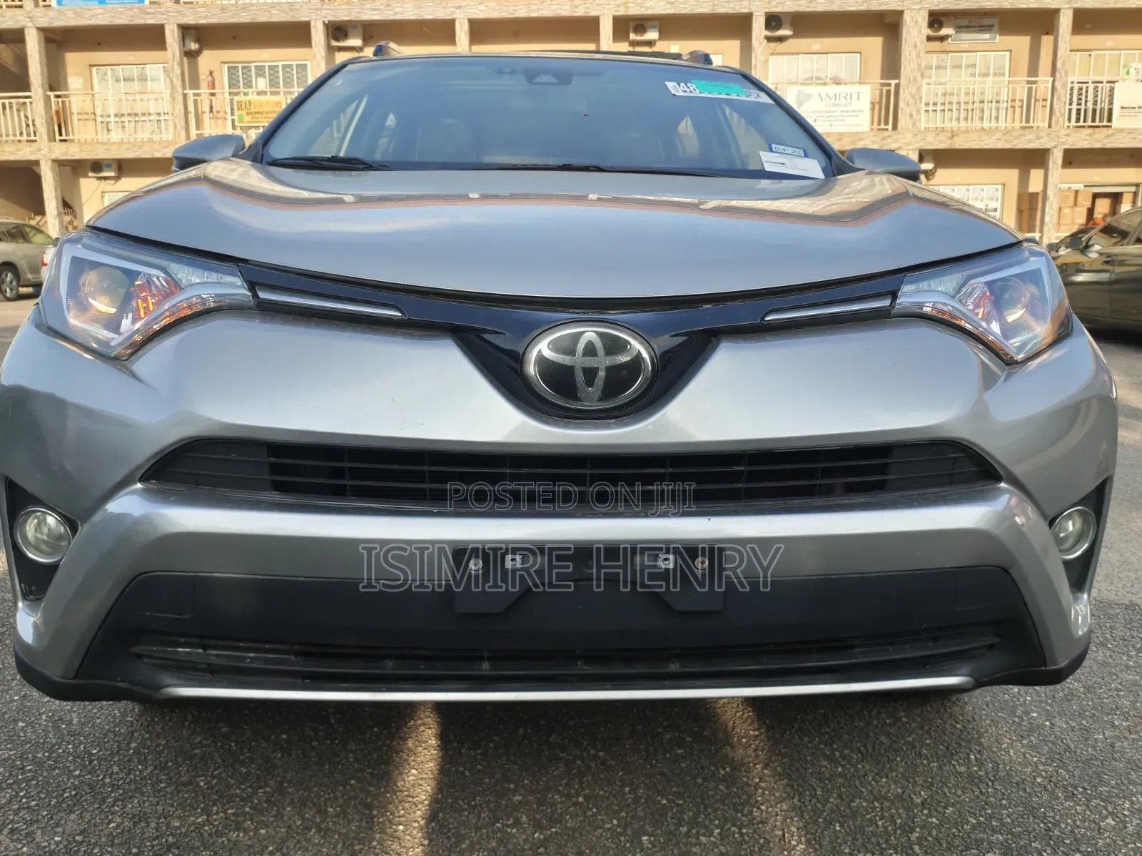 Toyota RAV4 XLE 4dr SUV AWD (2.5L 4cyl 6A) 2018 Silver