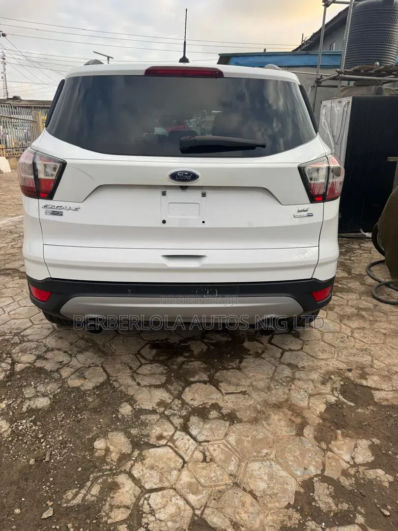 Ford Escape SE 4x4 2018 White