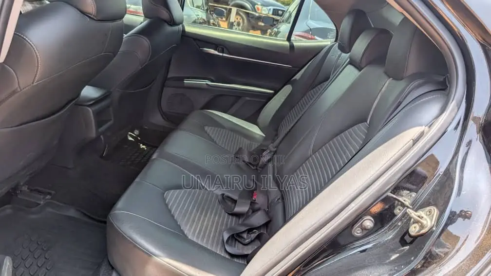 Toyota Camry SE (2.5L 4cyl 8A) 2019 Black