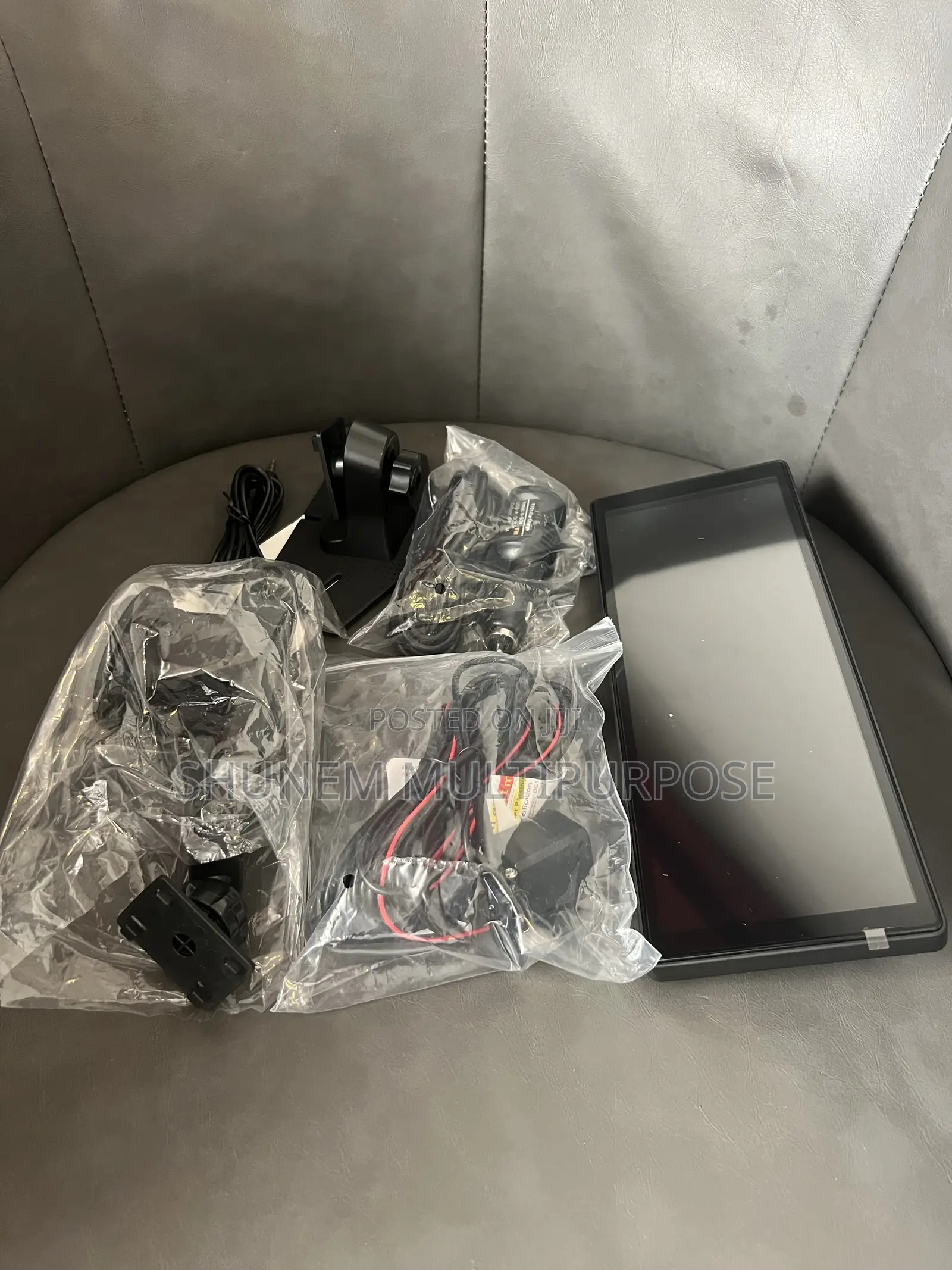 Apple Carplay and Android Auto Wireless Car Screen