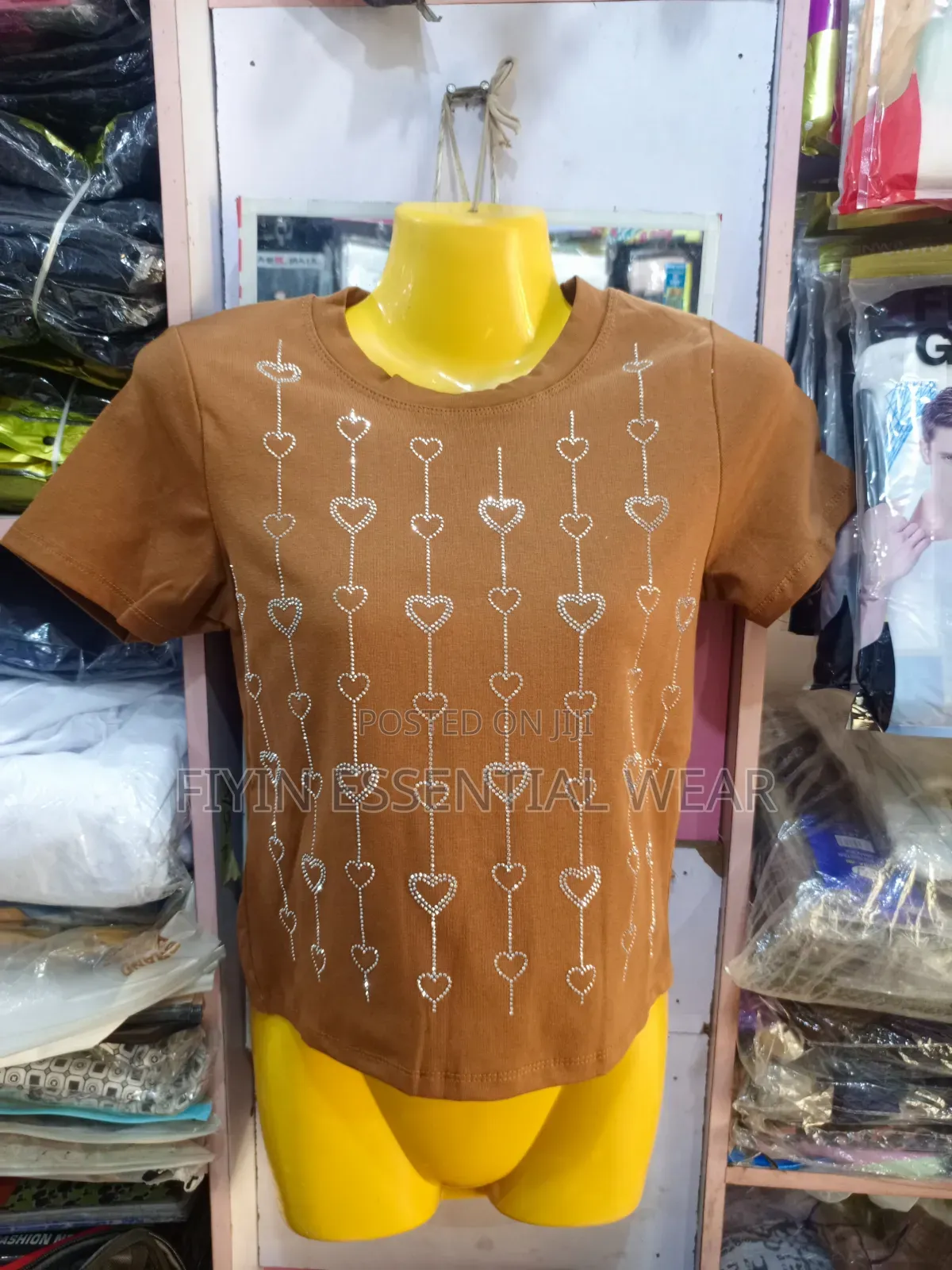 Ladies Casual Brown Basic Top With Vertical Rhinestone Heart Pattern