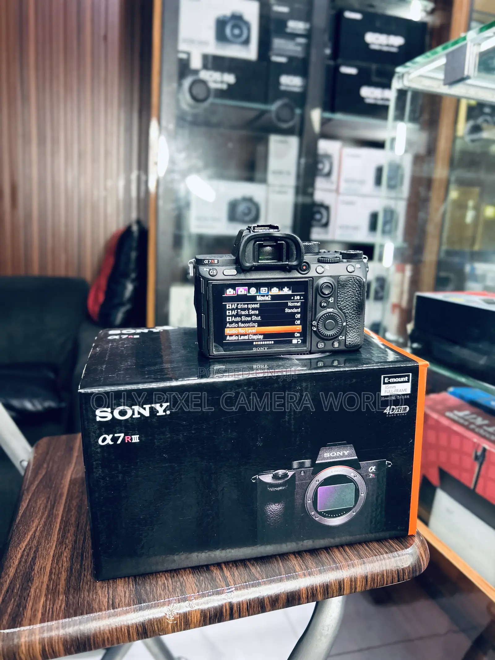 Sony A7R III Body
