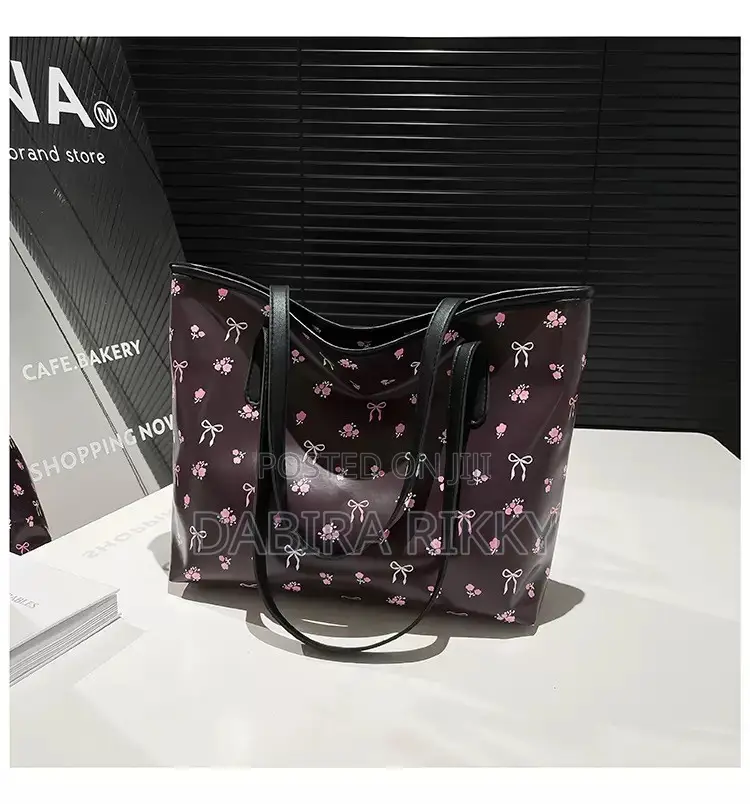 Strawberry Print Tote Bag