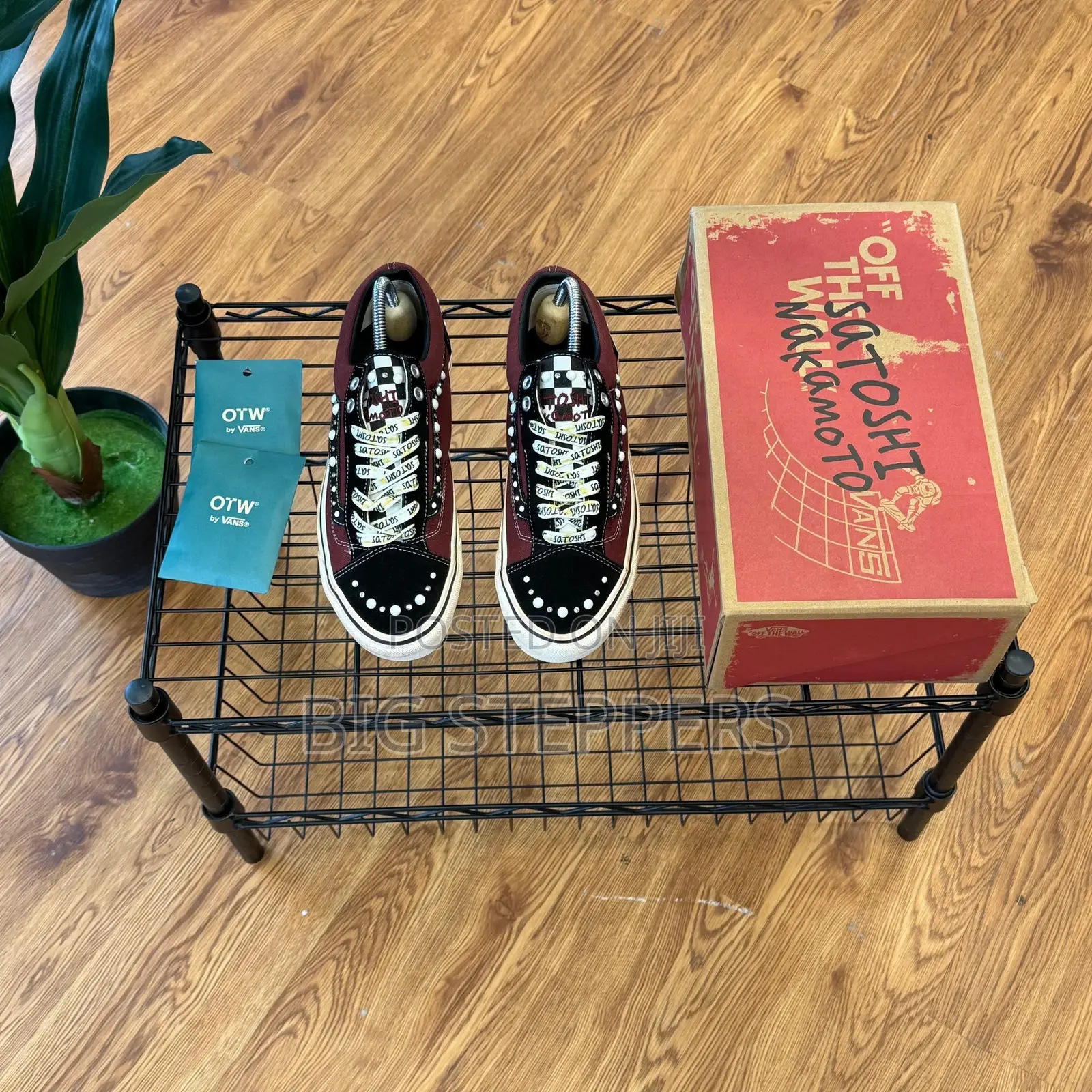 Vans Pearlized Sneakers