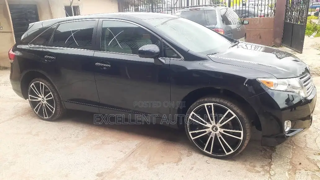 Toyota Venza 2010 Black