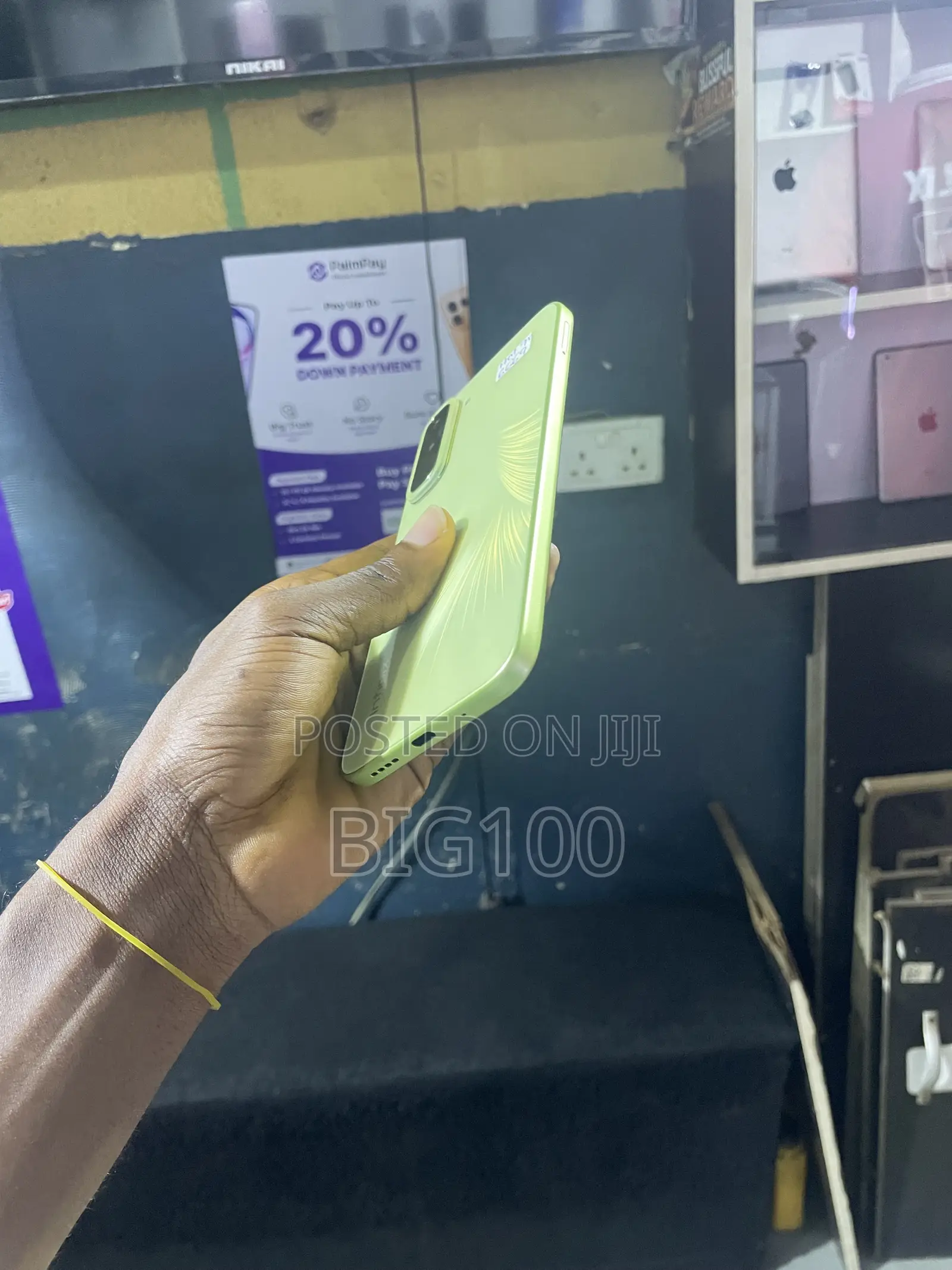 Infinix Hot 70 128 GB Green