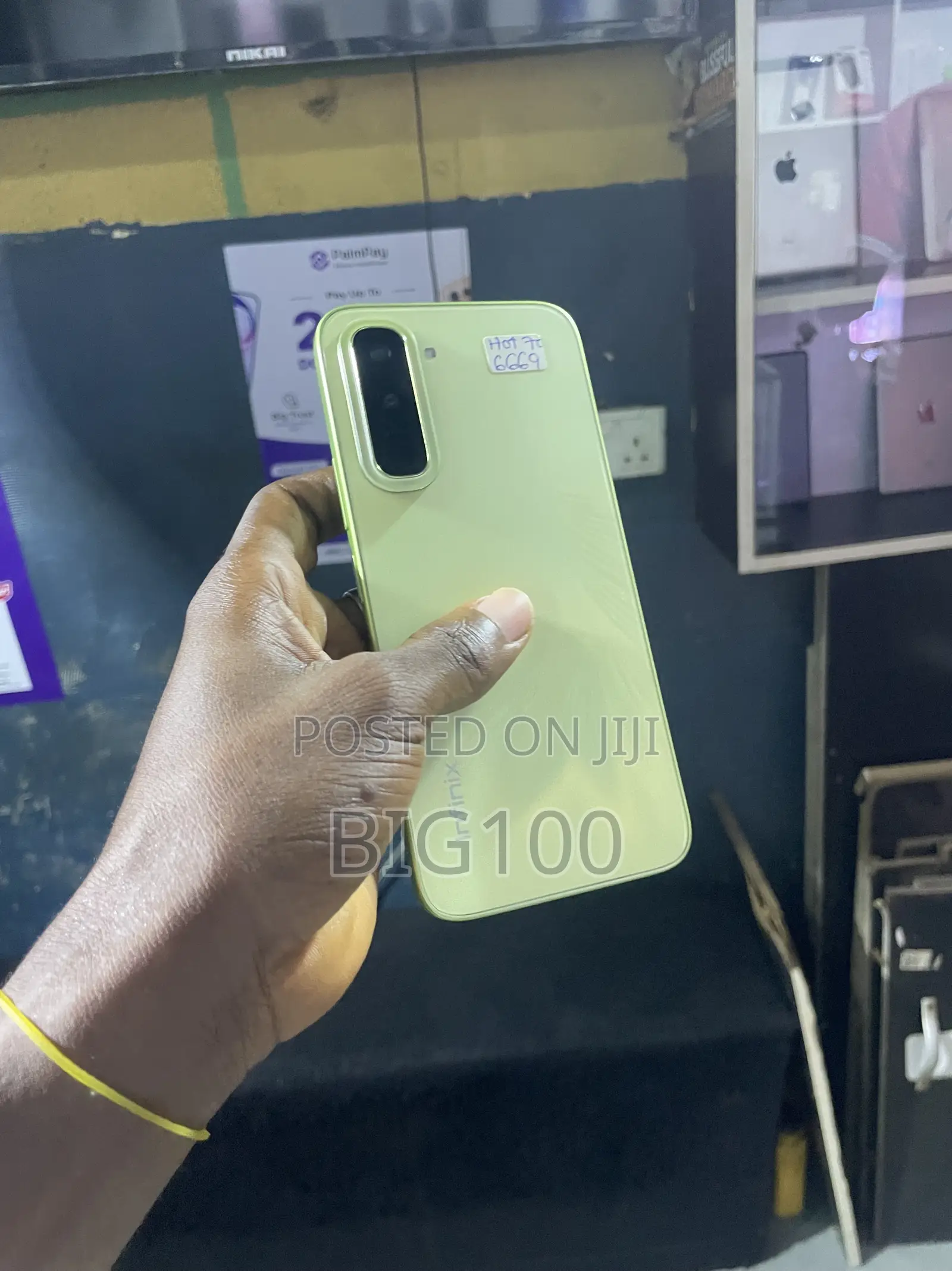 Infinix Hot 70 128 GB Green