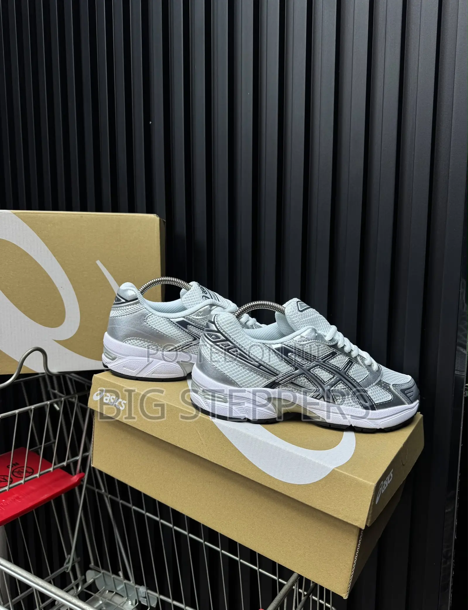 Asics Gel Sneakers