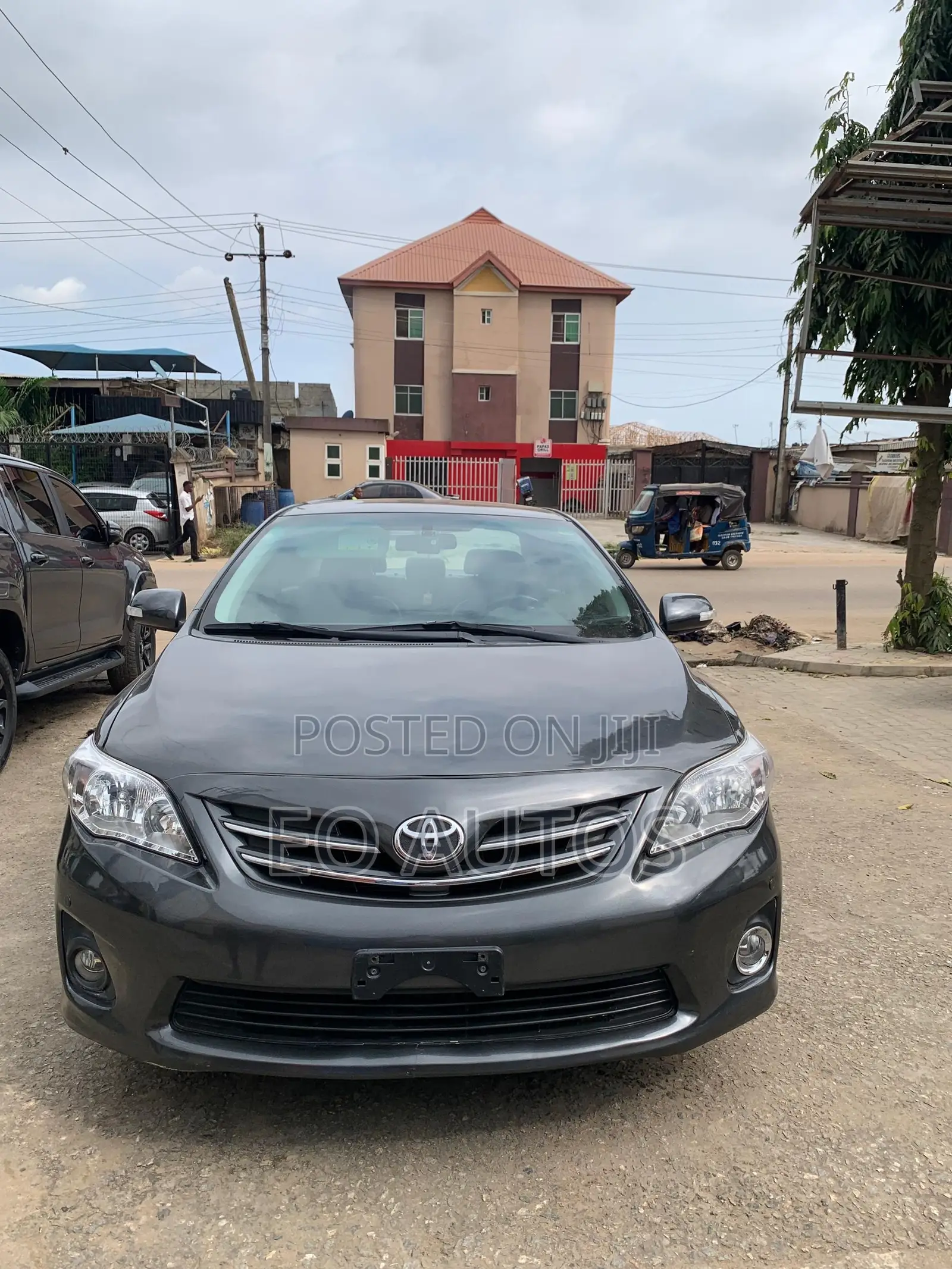 Toyota Corolla 2012 Gray