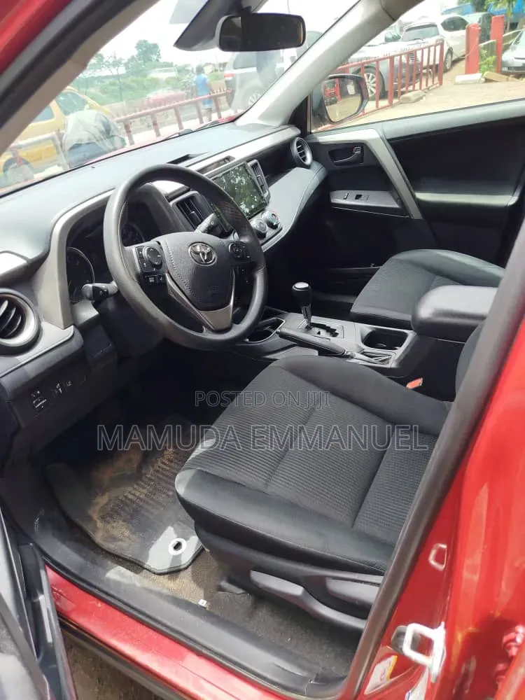 Toyota RAV4 2017 Red